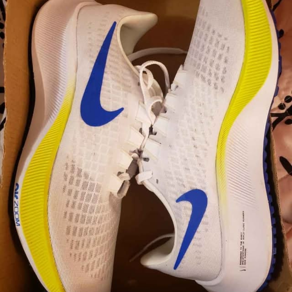 Nike White and Blue Athletic Shoes with Breathable Mesh